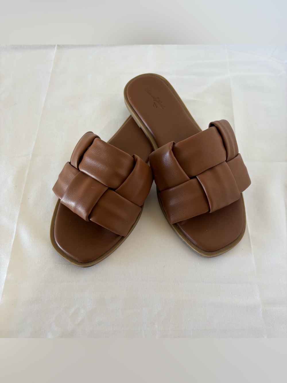 Classic Timeless Cognac Braided/Woven Slide Sandals